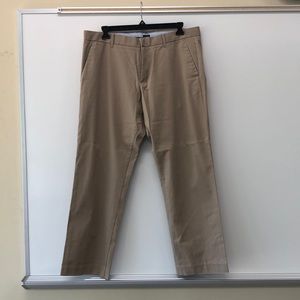 Tailored GAP khakis - straight fit - 38 x 32